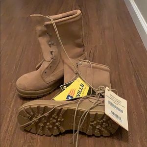 Belleville military cold weather boots US 7R